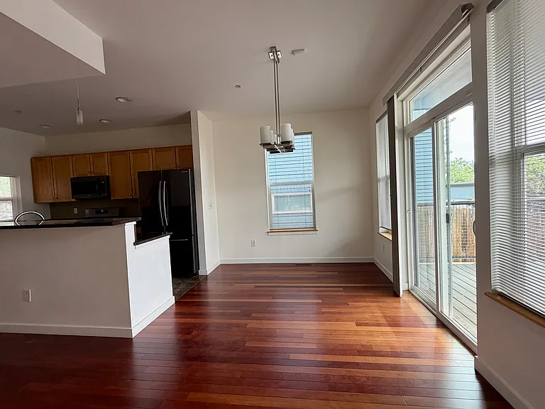 1348 Yellow Pine Ave — Photo 16