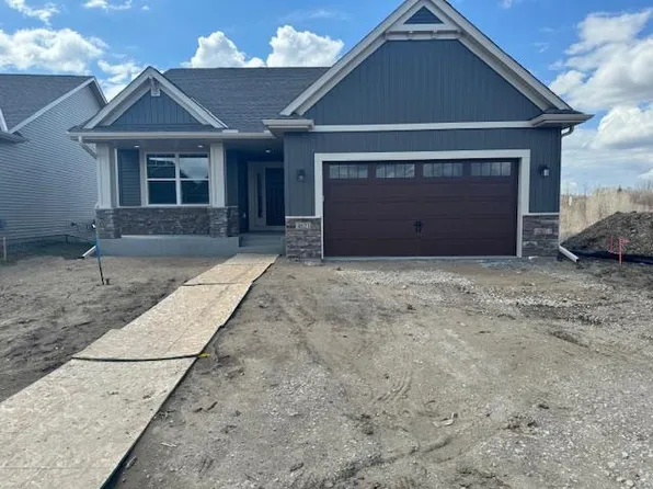 4621 Landmark Dr NE, Saint Michael, MN 55376