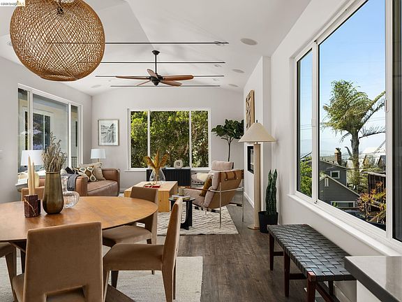 4th image of 1471 Scenic Ave