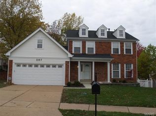 207 Ballyshannon Ct, Ballwin, MO