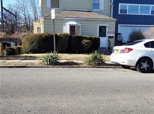 32 Birch St, New Rochelle, NY 10801