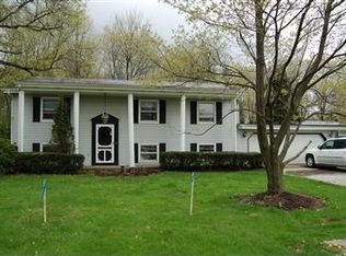 978 E Aurora Rd, Macedonia, OH 44056