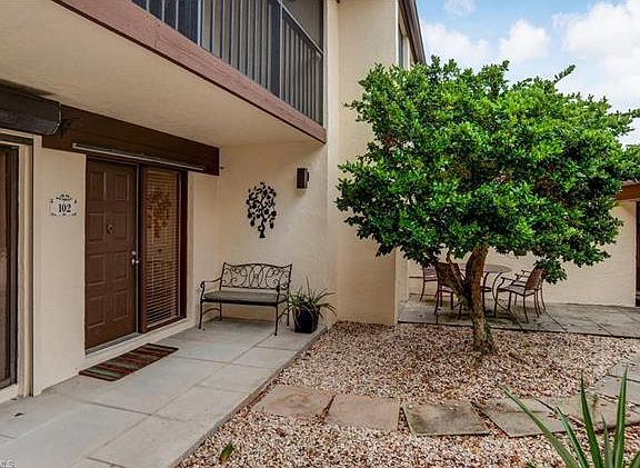 5th image of 576 Retreat Dr Unit 102