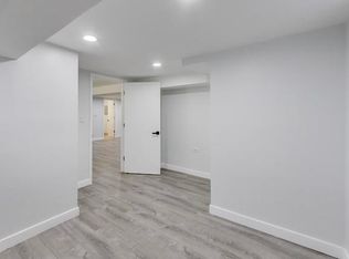 708 S Hawthorne Ave, Elmhurst, IL