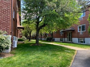 76 Bryon Rd #2, Chestnut Hill, MA 02467