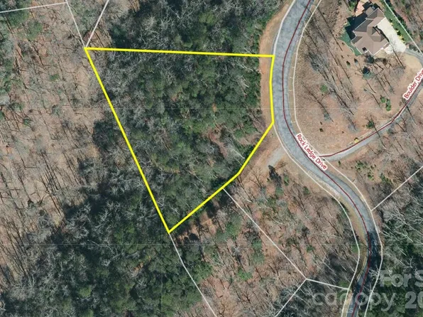 241 Rock Ledge Dr, Lake Lure, NC 28746