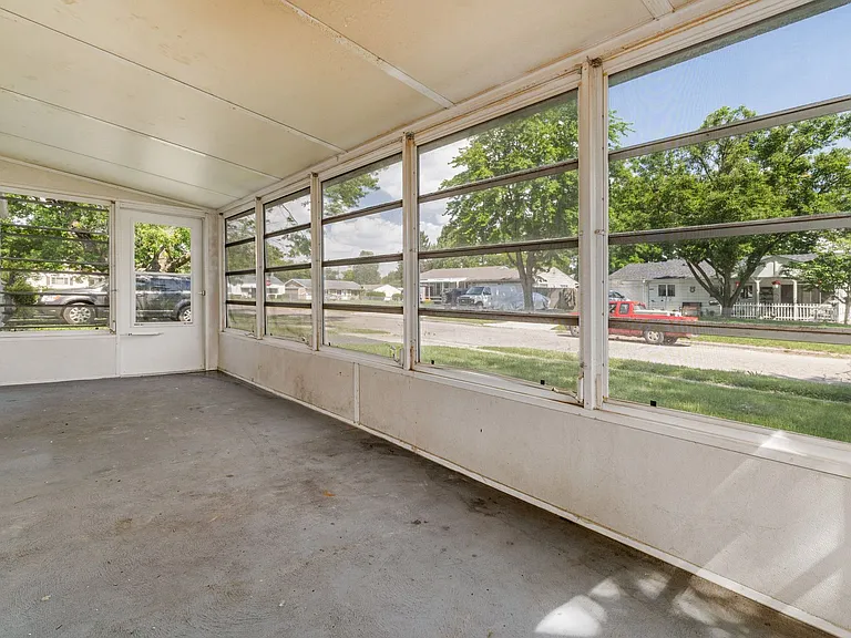 4363 Allen Dr — Photo 41