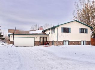 3837 River Dr S, Fargo, ND 58104