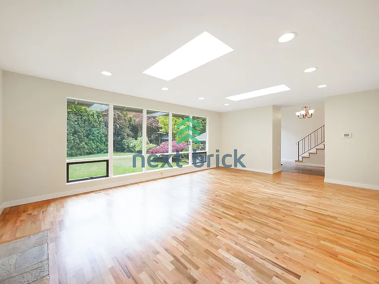 14469 NE 12th Pl — Photo 15