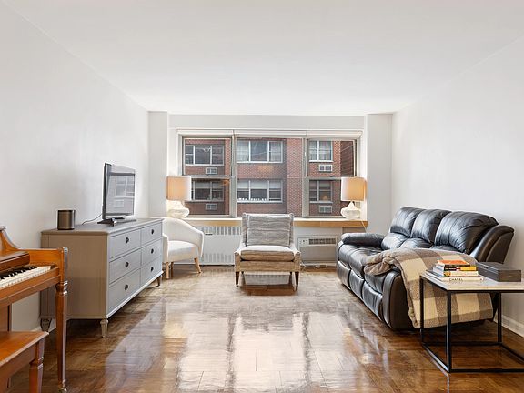 3rd image of 420 E 55th St APT 7M