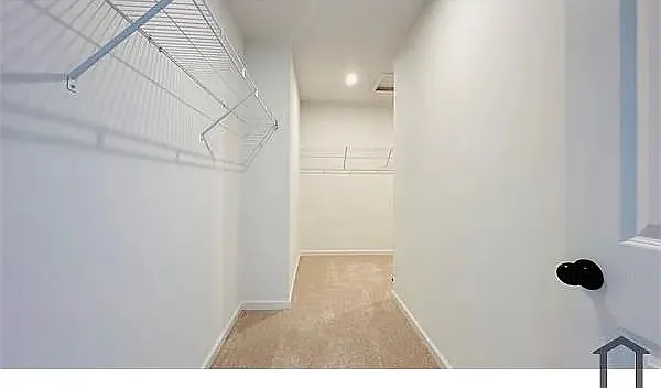 4 bed, 2325 sqft, $2,800 — Photo 3