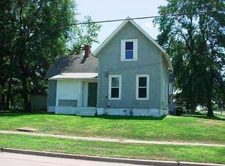 186 W 3rd St, Galesburg, IL 61401