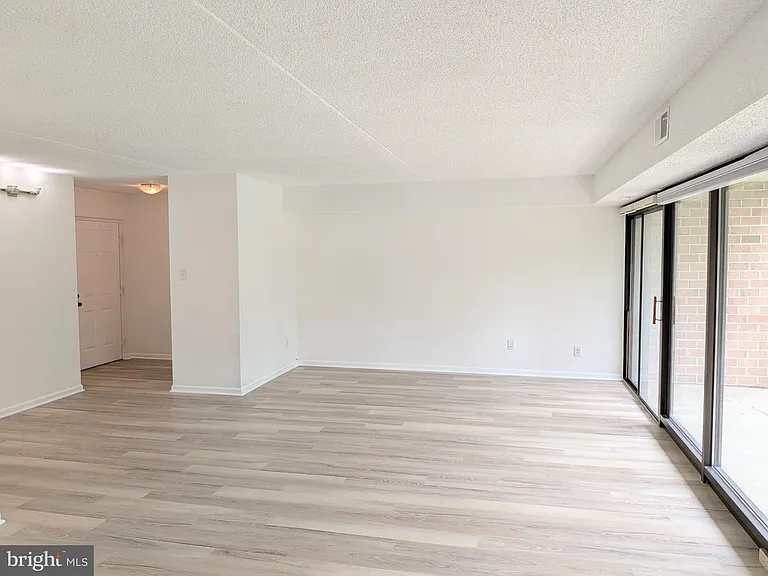 34 Hermitage Dr #34 — Photo 8