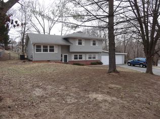 2308 Chapel Hill Rd, Columbia, MO 65203