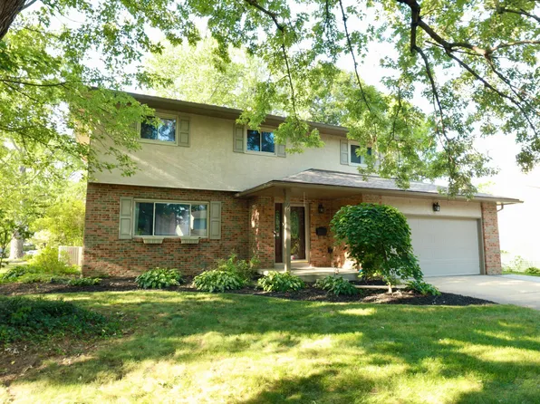 74 Belpre Pl W, Westerville, OH 43081
