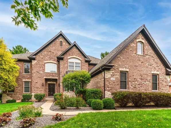 7209 Daybreak Ln, Long Grove, IL 60060