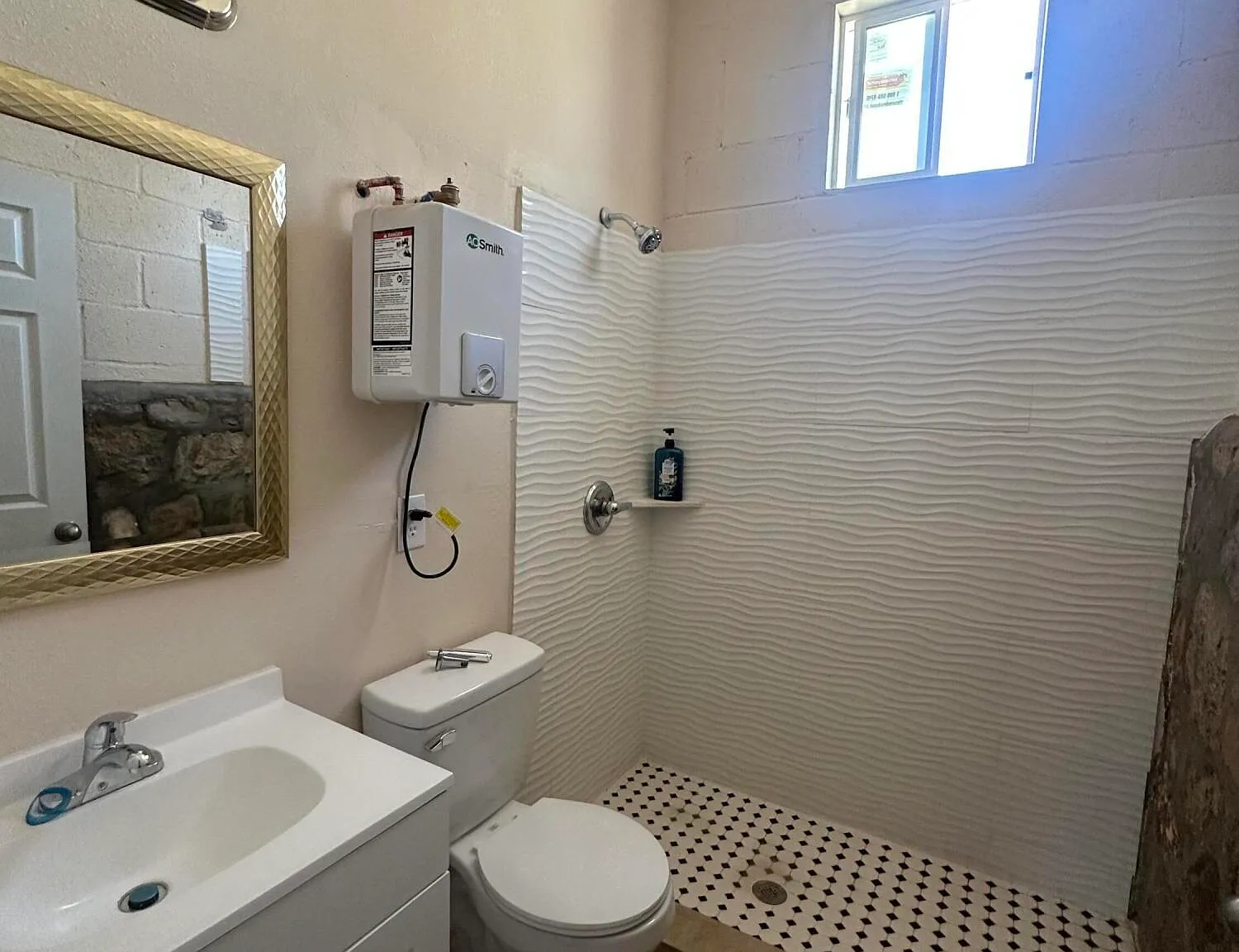 1 bed, 1.0 bath, 450 sqft, $850 — Photo 3
