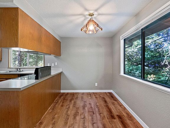 3rd image of 12901 149th St E