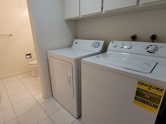 4th image of 128 Beach Park Blvd