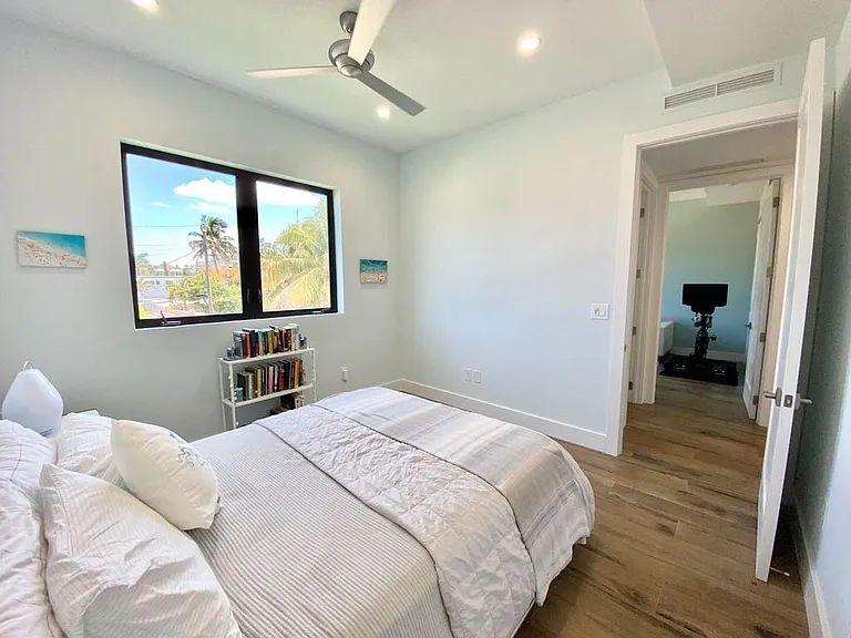 348 Balboa St — Photo 38
