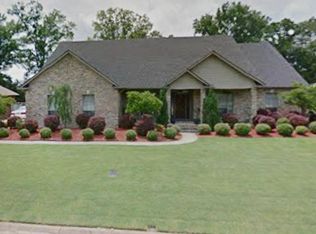 1915 Summerbrook Dr, Conway, AR 72034