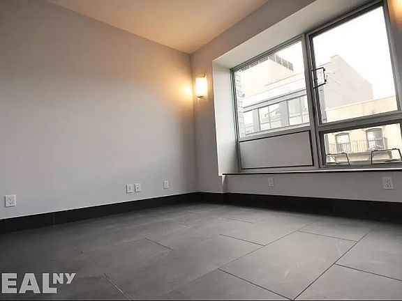 4th image of 164 Attorney St #501