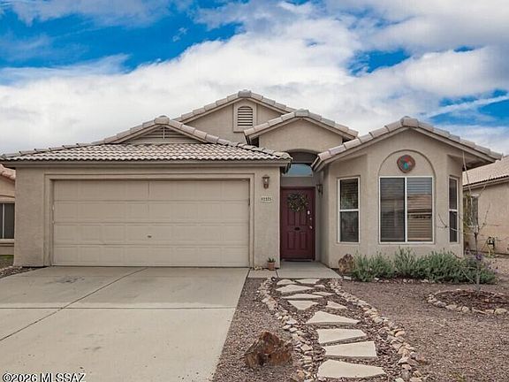 2nd image of 2325 W Silverbell Tree Dr