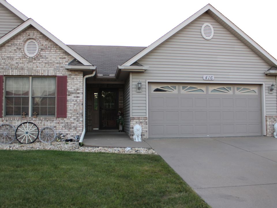 1st image of 416 Kevin Rd #416