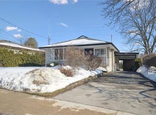 358 Southill Dr, Kitchener, ON N2A 2R1