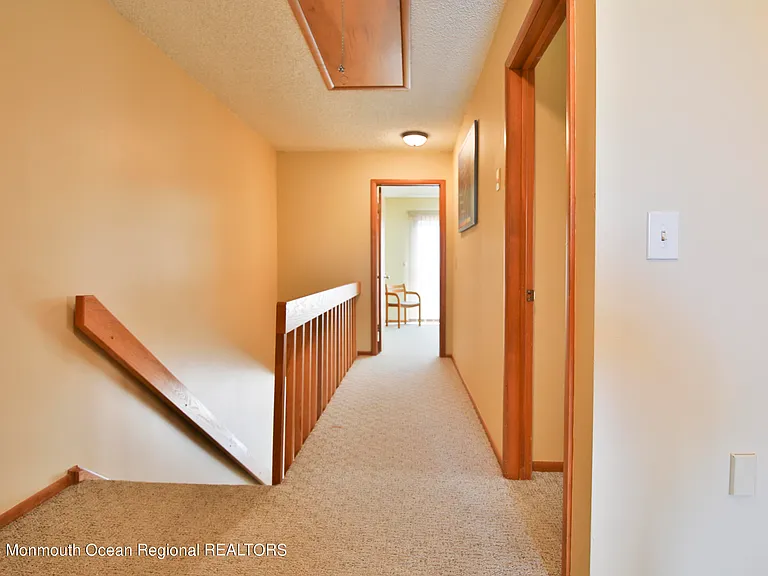 21 Brown Ave — Photo 43