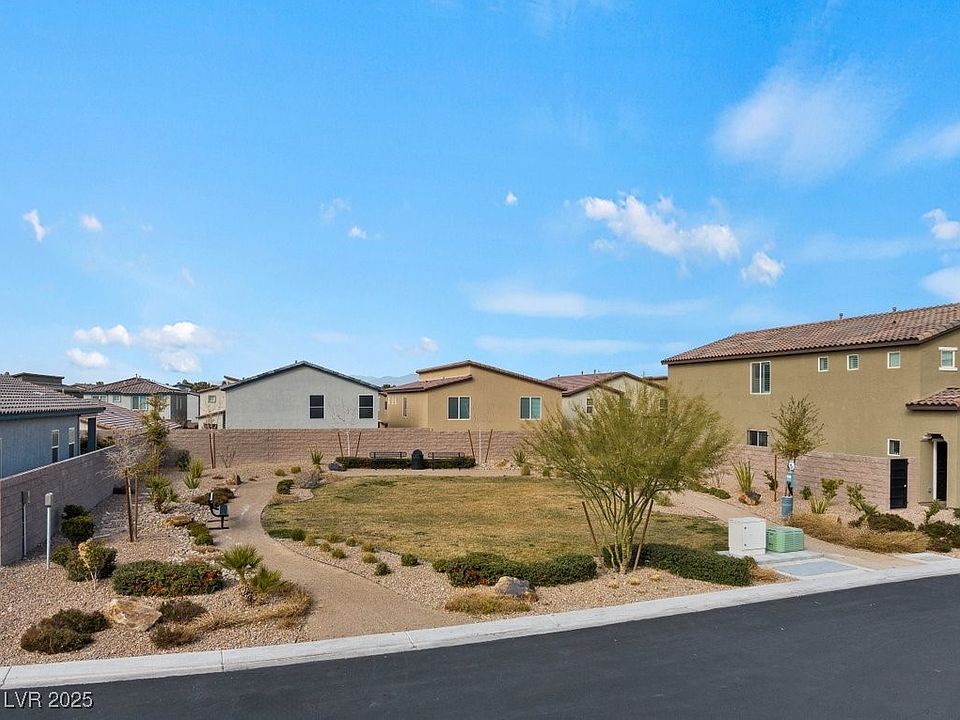 7462 Dragonfruit Ave, Las Vegas, NV 89113 | Zillow