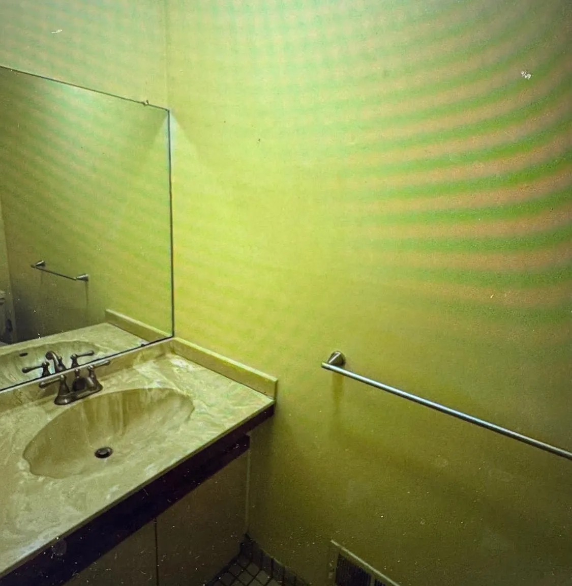 3 bed, 1.5 bath, $2,550 — Photo 4