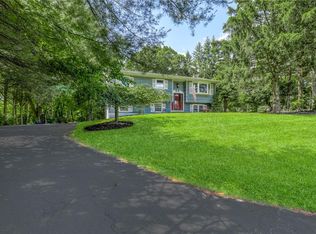 3 Crocus Ct, Suffern, NY 10901