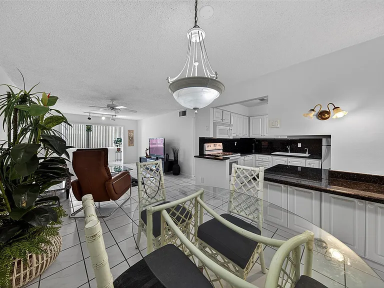 6253 Bay Club Dr #1 — Photo 14