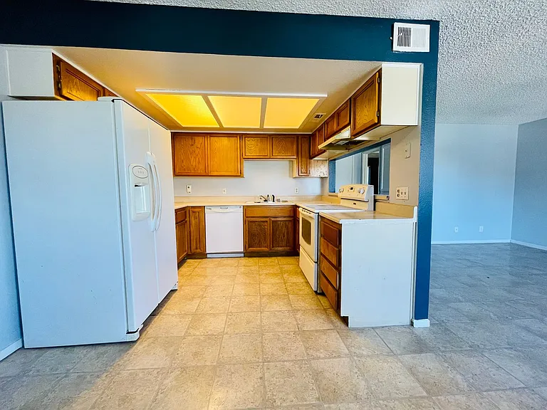 3716 Snorkel Cir #A — Photo 5