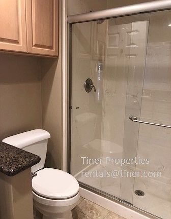 5th image of 203 Bittercreek Dr