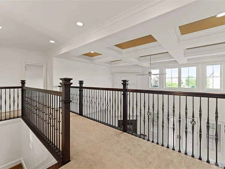 5369 N Shore Pl — Photo 38