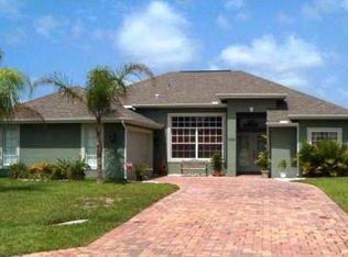 5524 NW Cordrey St, Port Saint Lucie, FL 34986