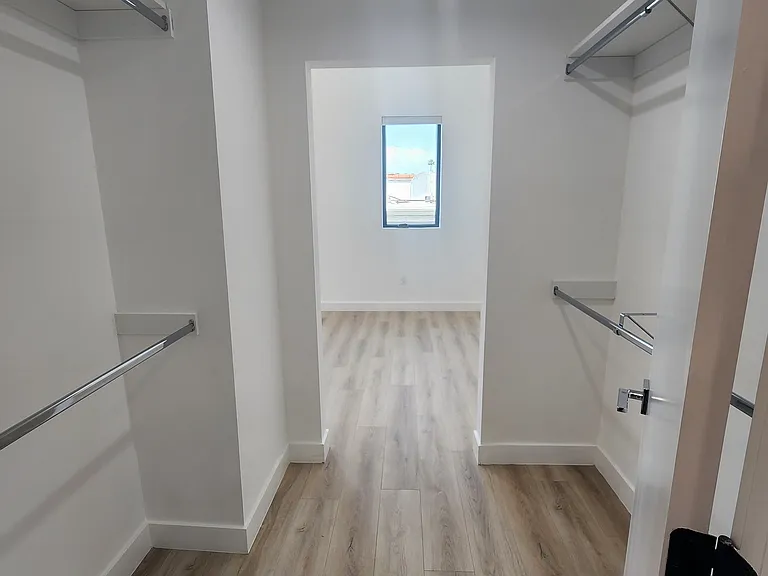 6061 Fulton Ave #6 — Photo 53