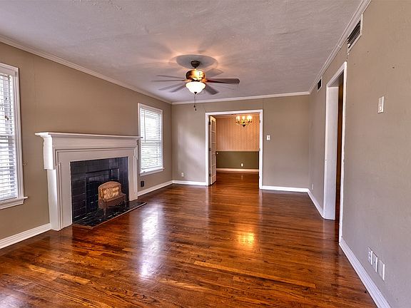 3rd image of 3800 El Campo Ave