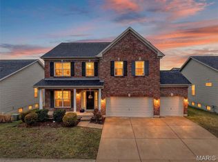 507 Country Chase Dr, Lake Saint Louis, MO 63367