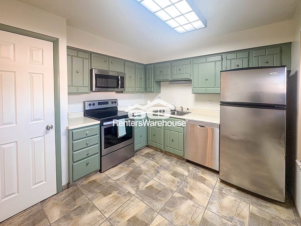 1st image of 632 E 116th Ave