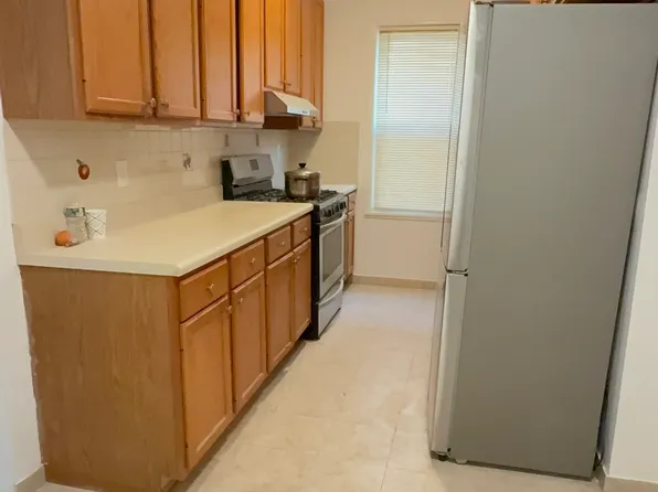 1626 W 13th St APT 1, Brooklyn, NY 11223