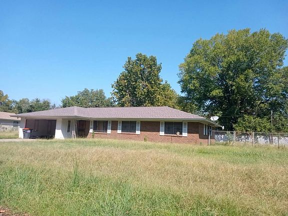 2nd image of 3005 W 16th Ave