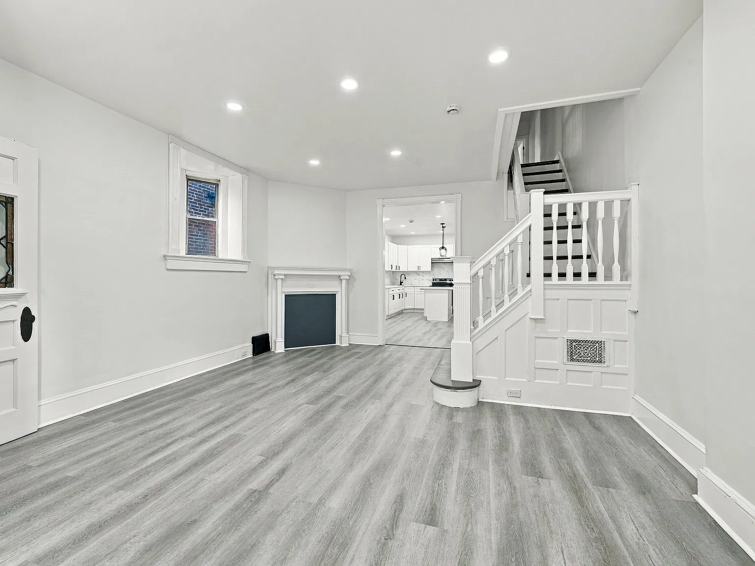 4 bed, 1576 sqft, $2,195 — Photo 4