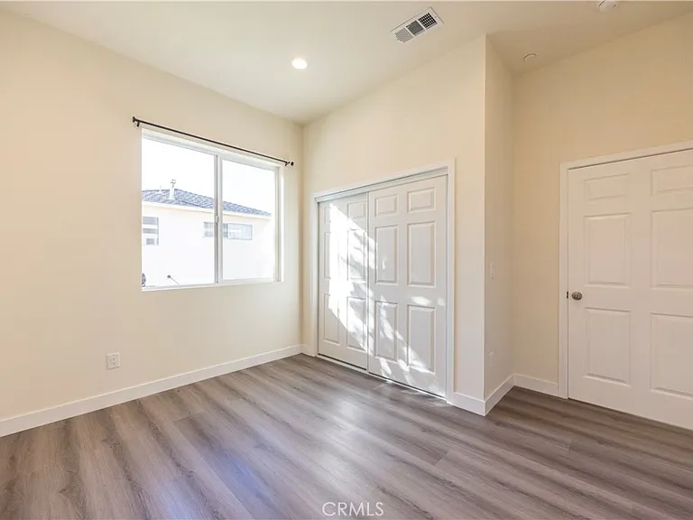 2558 A South Ave #10 — Photo 9