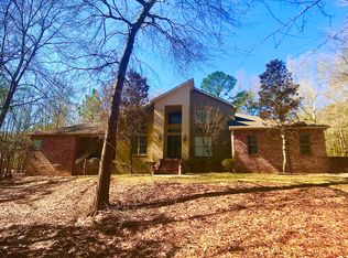 255 Jervis Mims Rd, Hattiesburg, MS 39401
