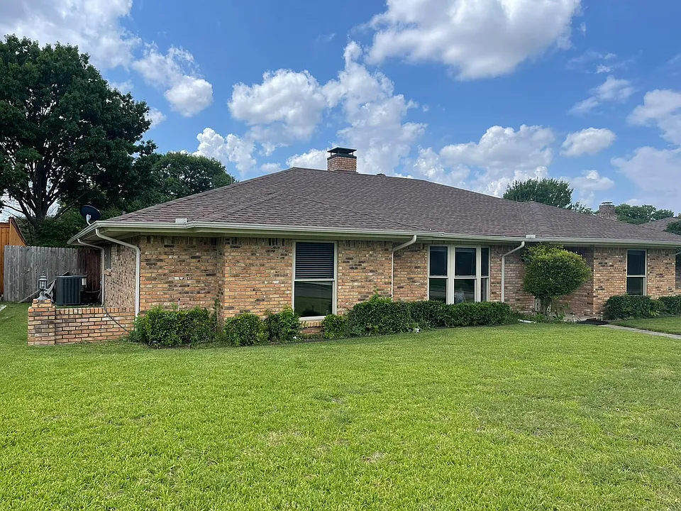 2765 N Hillbrier Cir