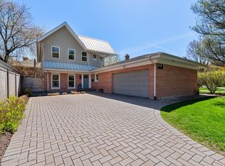 1148 Illinois Rd, Wilmette, IL 60091