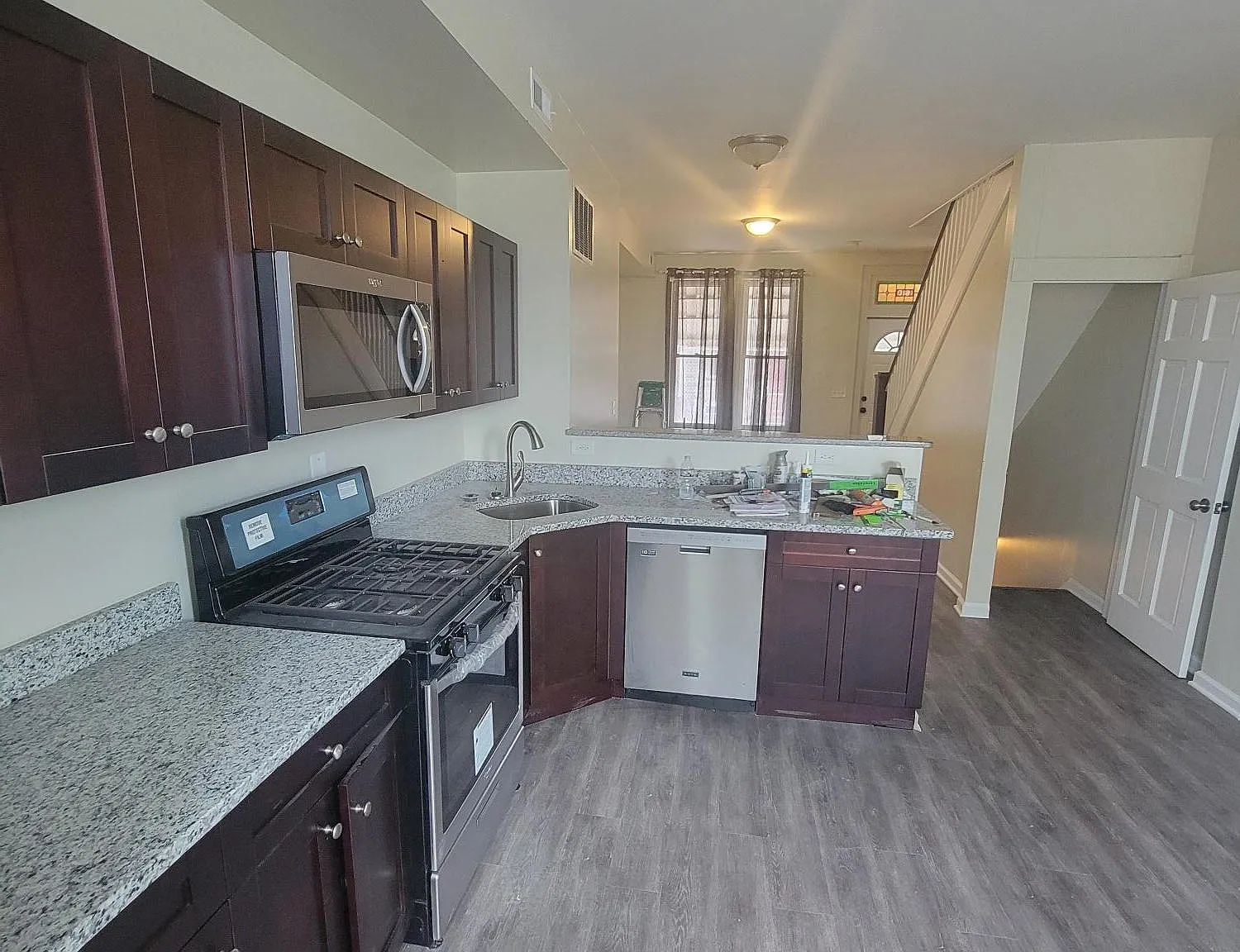 2 bed, 1.5 bath, 1386 sqft, $1,725 — Photo 1